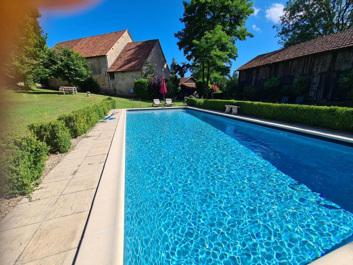 Ferme De Tayac - Charme Avec Pool Hotel Les Eyzies Ngoại thất bức ảnh