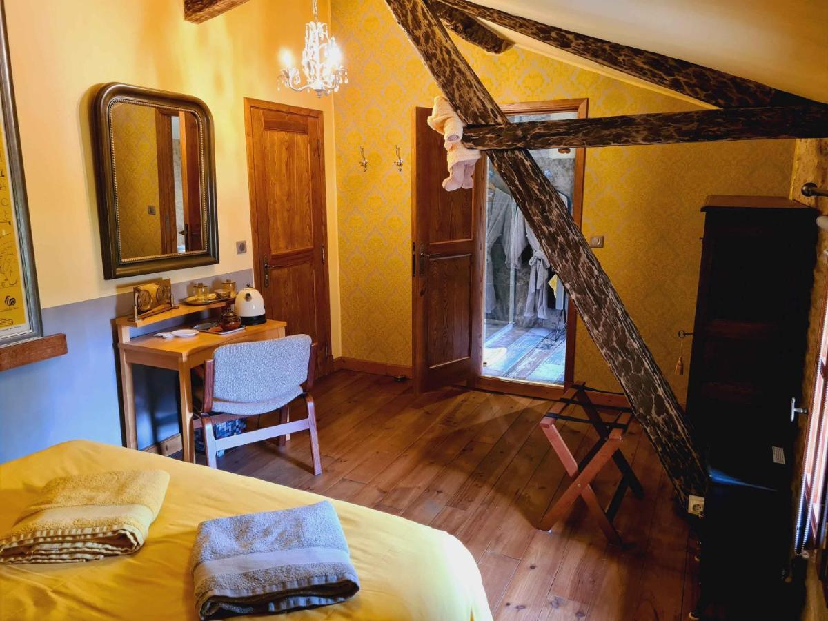 Ferme De Tayac - Charme Avec Pool Hotel Les Eyzies Ngoại thất bức ảnh