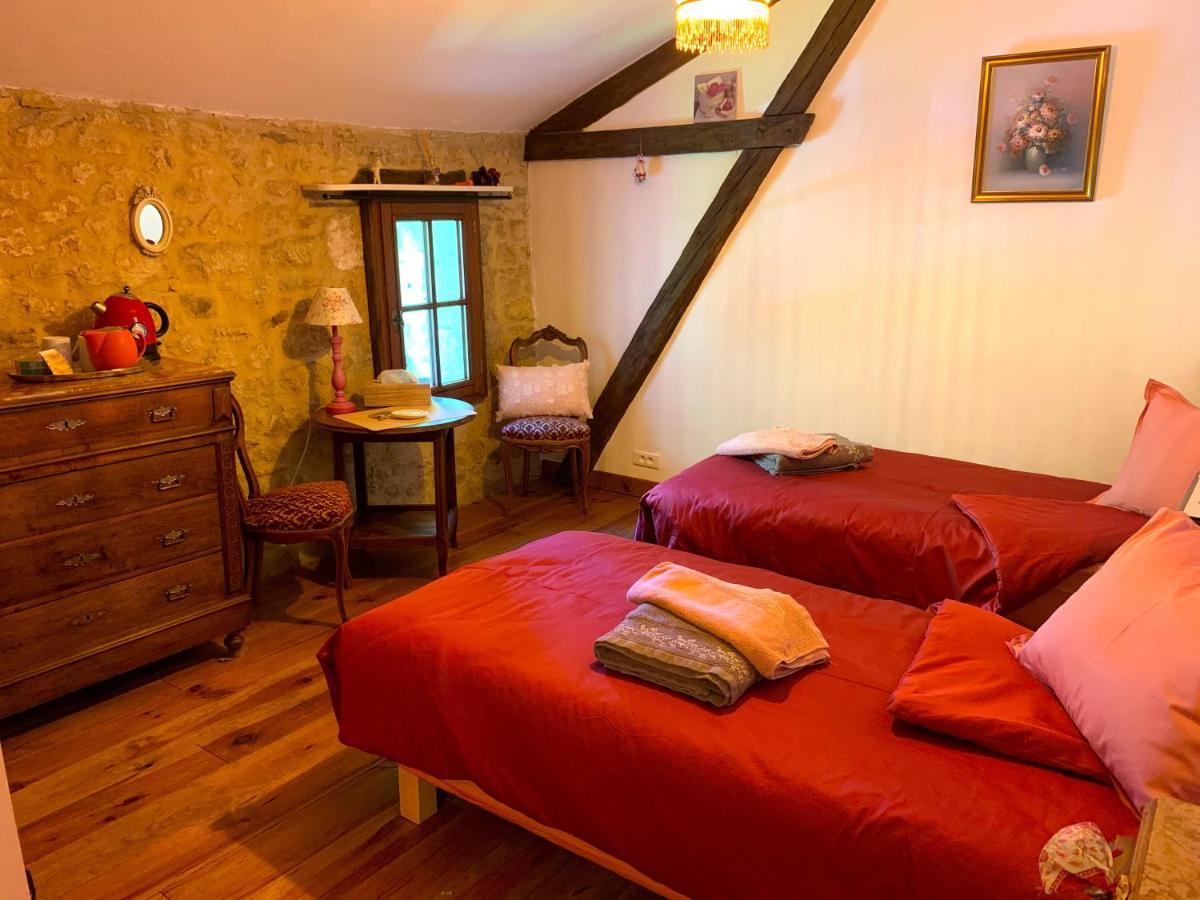 Ferme De Tayac - Charme Avec Pool Hotel Les Eyzies Ngoại thất bức ảnh