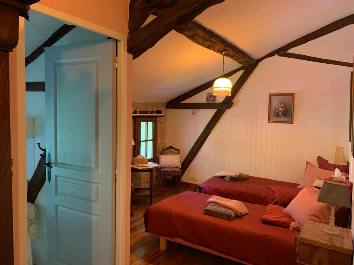 Ferme De Tayac - Charme Avec Pool Hotel Les Eyzies Ngoại thất bức ảnh